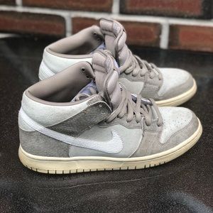 Nike SB Dunk Mid Khaki Size 8